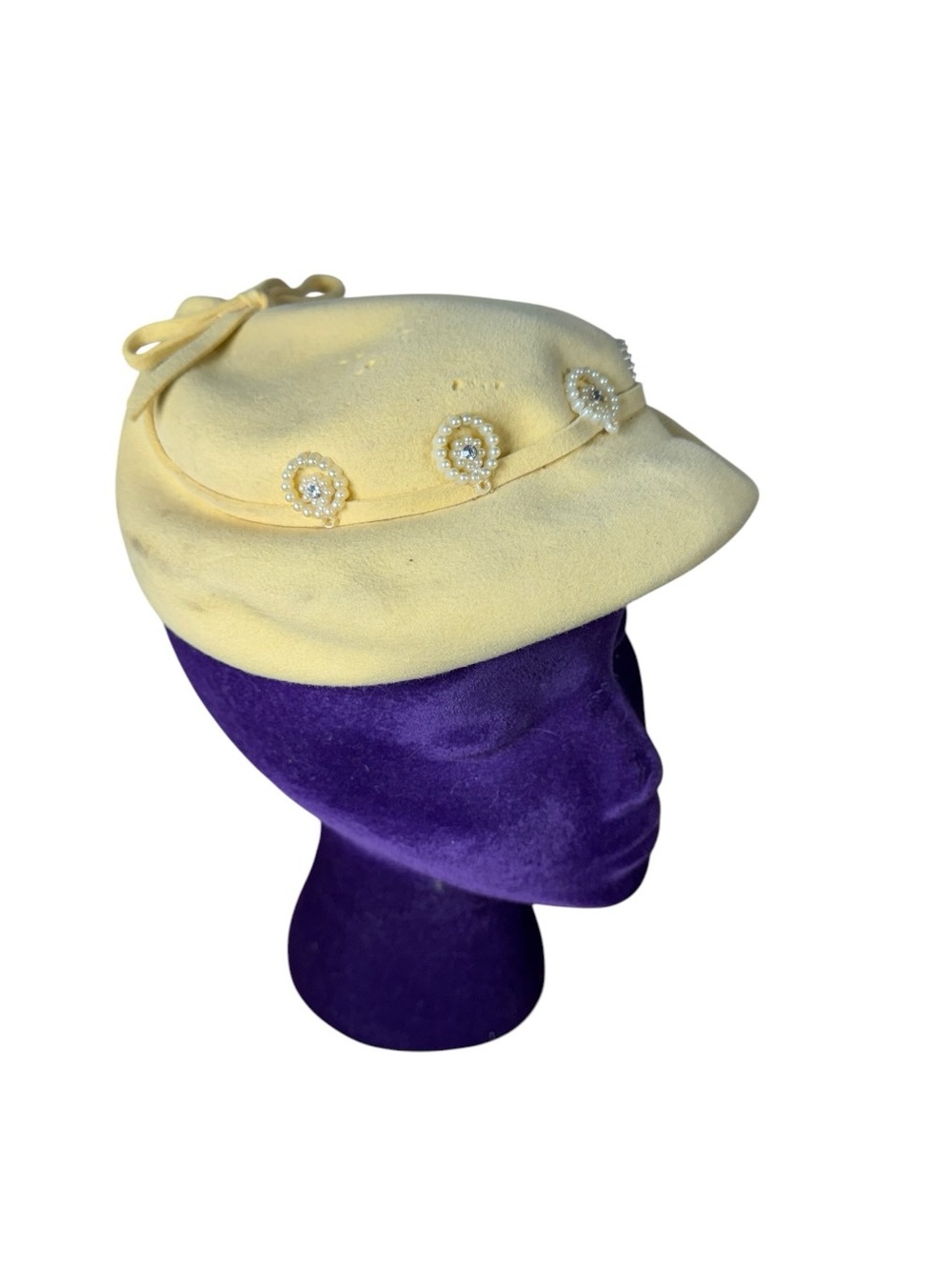 Neusteter’s Women's Pearl-Embellished Cap